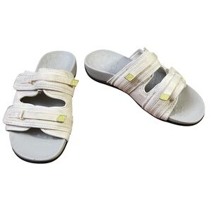 Vionic Sz. 5 White & a Hint of Neon Comfort Adjustable‎ Straps Orthopedic shoe